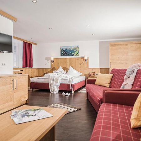Hotel Kirchlerhof Тукс Екстер'єр фото